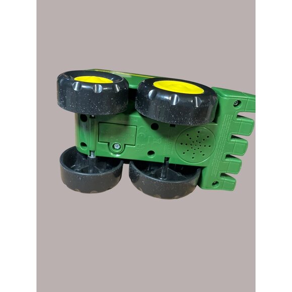 John Deere Green & Yellow Toy Combine Harvester With Rolling Wheels - Picture 8 of 11